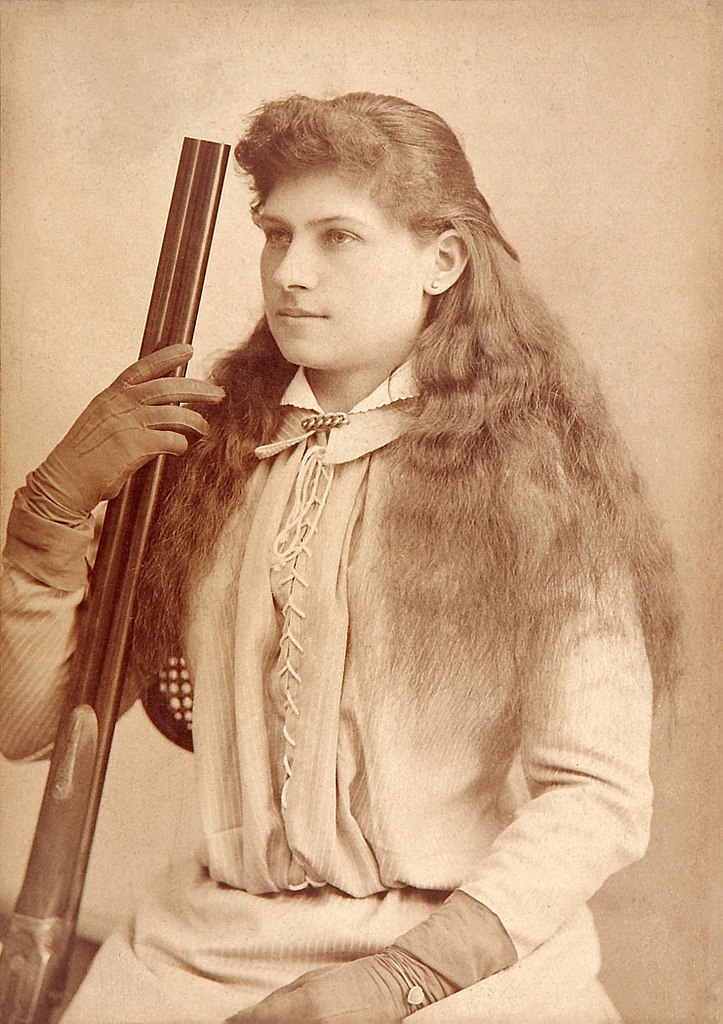Annie Oakley portrait from Baker's Art Gallery in Columbus, Ohio (image courtesy Wikimedia Commons)